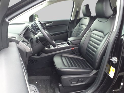 Used 2022 Ford Edge SEL w/ Convenience Package image 9