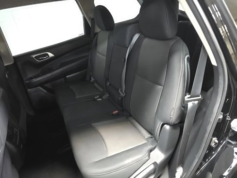 Used 2020 Nissan Pathfinder SV image 36