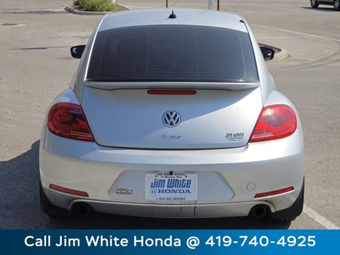 Used 2012 Volkswagen Beetle 2.0T image 16