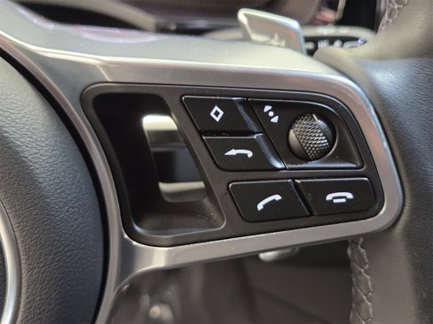 Certified 2023 Porsche Cayenne image 19