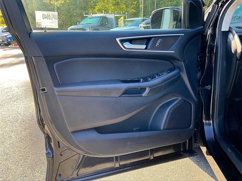 Used 2019 Ford Edge SEL w/ Equipment Group 201A image 18