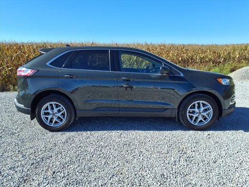 Used 2022 Ford Edge SEL w/ Convenience Package image 4