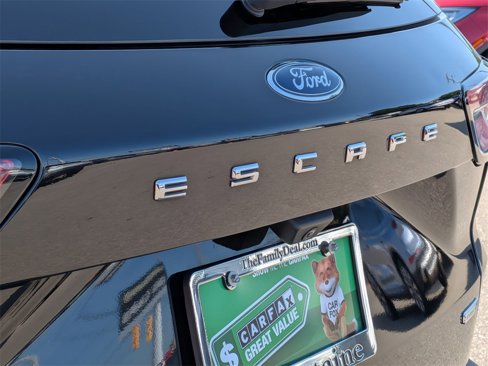 Used 2020 Ford Escape SE image 10
