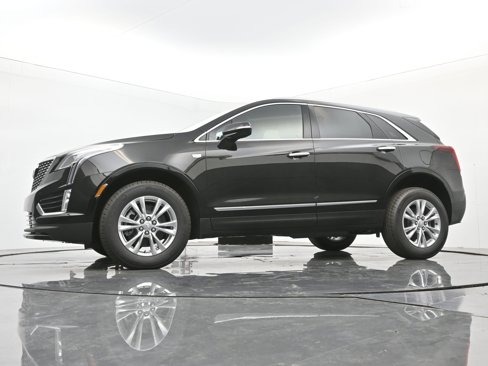 New 2025 Cadillac XT5 Luxury image 16