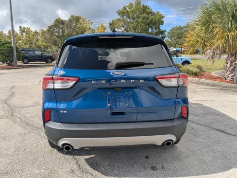 Certified 2022 Ford Escape SE image 5