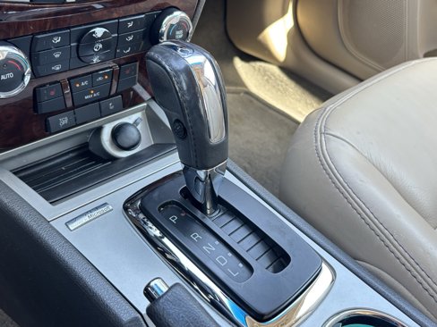 Used 2012 Ford Fusion SEL image 25