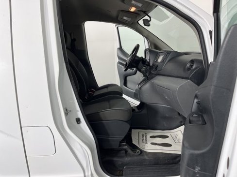 Used 2017 Nissan NV200 SV w/ Technology Package image 36