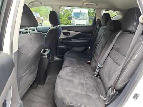 Used 2019 Nissan Murano S image 19