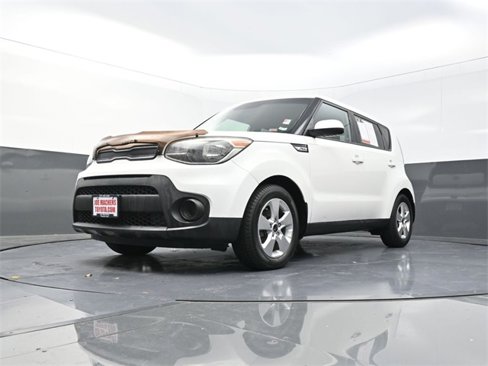 Used 2019 Kia Soul image 29