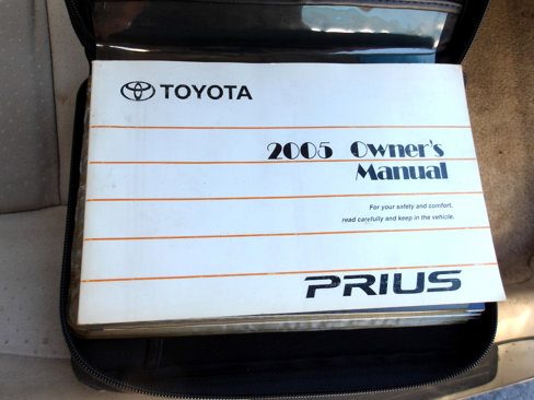 Used 2005 Toyota Prius Two image 25