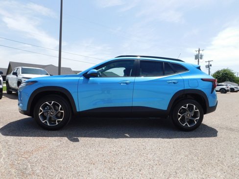 New 2025 Chevrolet Trax LT w/ Driver Confidence Package image 18