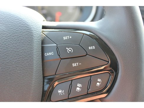 Used 2023 Jeep Cherokee Altitude Lux image 15