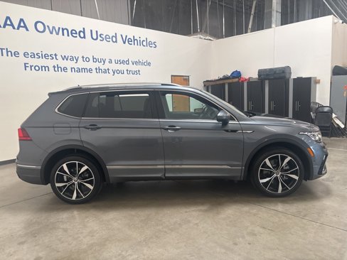 Used 2022 Volkswagen Tiguan SEL R-Line image 6