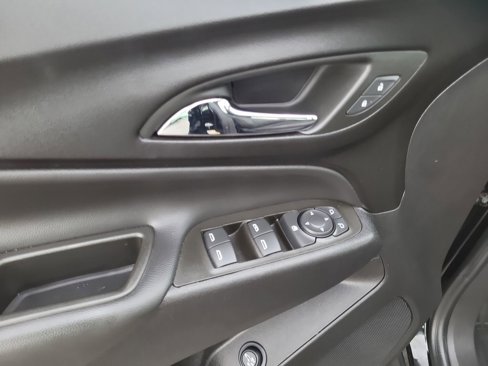 Used 2024 Chevrolet Equinox LT image 15