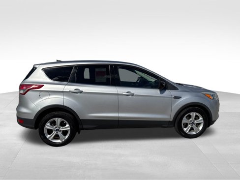 Used 2015 Ford Escape SE image 7