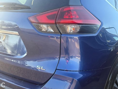 Used 2018 Nissan Rogue SL image 10