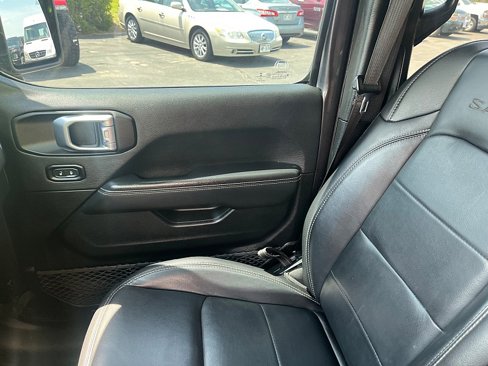 Used 2021 Jeep Wrangler Unlimited Sahara w/ Uconnect 4C Nav & Sound Group image 36