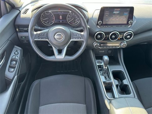 Used 2020 Nissan Sentra SV w/ Lighting Package image 11