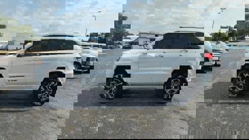 Used 2018 Jeep Grand Cherokee Overland image 5