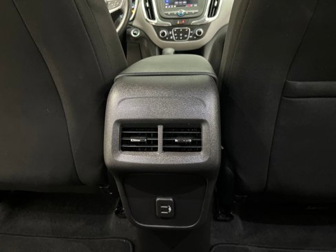 Used 2024 Chevrolet Equinox LT image 22
