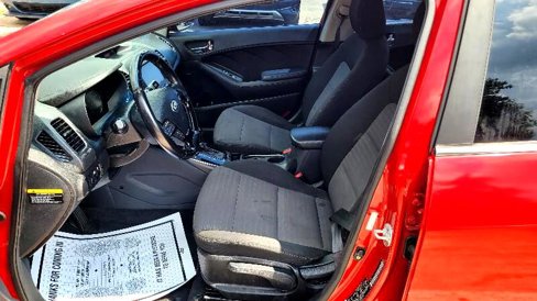 Used 2017 Kia Forte S w/ S Technology Package image 9