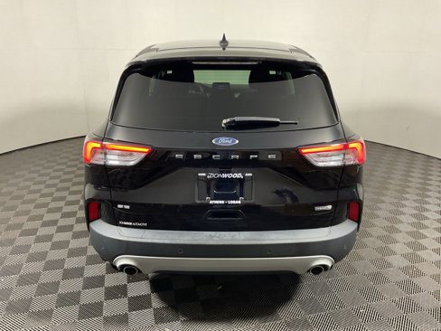 Used 2021 Ford Escape SE image 11