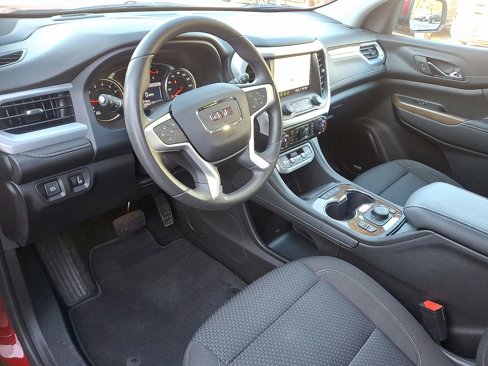 Used 2023 GMC Acadia SLE w/ Driver Convenience Package image 16
