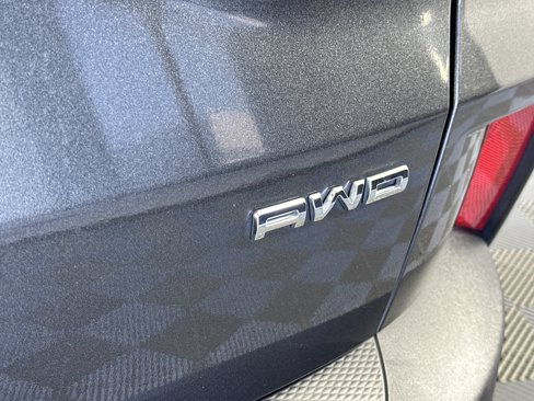 Used 2020 Ford Escape Titanium image 18