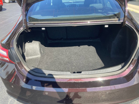 Used 2021 Chevrolet Malibu LT image 21