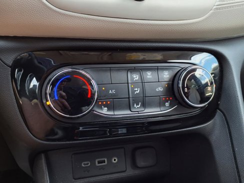 Used 2021 Buick Encore GX Preferred w/ Cold Weather Comfort Package image 8