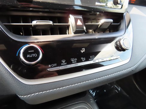 Used 2021 Toyota Corolla SE image 25