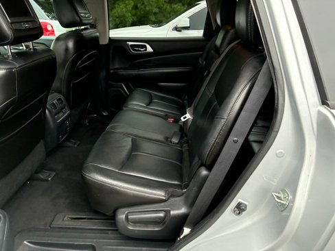 Used 2013 Nissan Pathfinder SL image 17