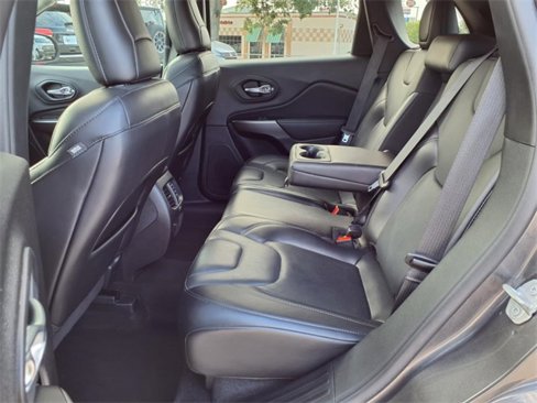 Used 2021 Jeep Cherokee Limited image 20