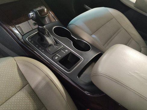 Used 2017 Kia Sorento EX image 26