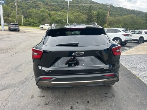 New 2025 Chevrolet Trax ACTIV w/ Sunroof Package image 5