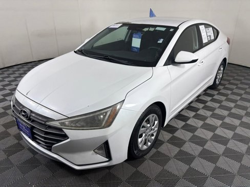 Used 2019 Hyundai Elantra SE w/ Cargo Package image 3