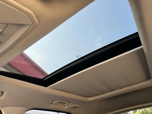 Used 2018 Ford Escape Titanium w/ Ford Safe & Smart Package image 29