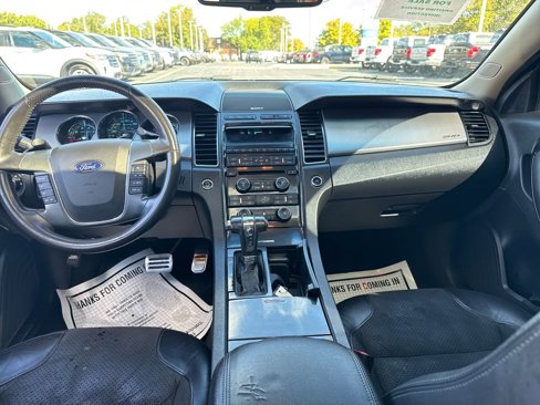 Used 2010 Ford Taurus SHO image 28