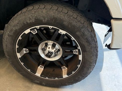 Used 2013 Ford F150 Platinum image 29