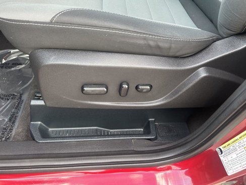 Used 2016 Ford Escape SE w/ Equipment Group 201A image 12