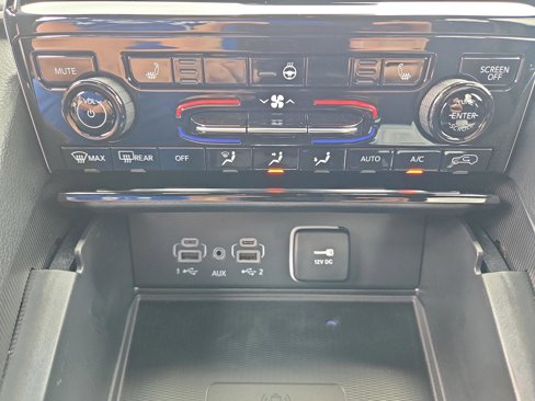 New 2025 Jeep Grand Cherokee L Laredo image 18