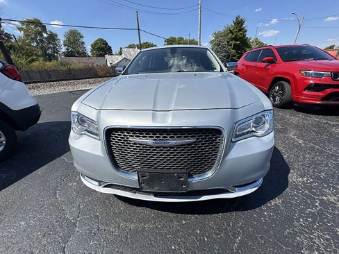 Used 2019 Chrysler 300 Limited image 28