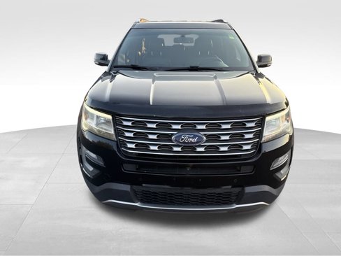 Used 2017 Ford Explorer Limited image 9