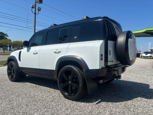 Used 2023 Land Rover Defender 110 X-Dynamic SE image 5