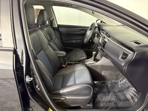 Used 2015 Toyota Corolla S image 31