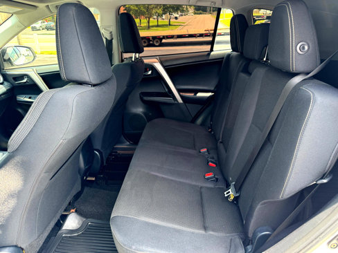 Used 2018 Toyota RAV4 XLE image 15