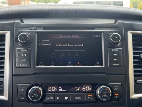 Used 2019 Nissan Titan SV w/ SV Convenience Package image 22