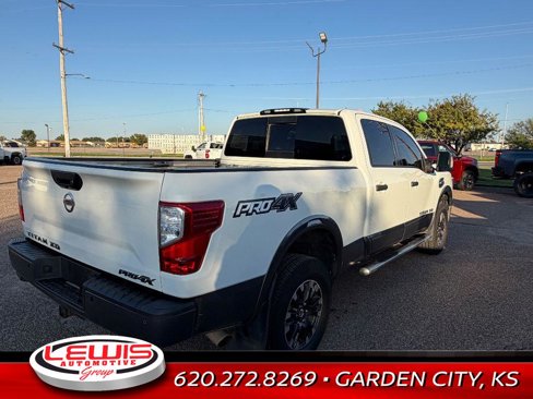 Used 2019 Nissan Titan PRO-4X w/ Pro-4x Convenience Package image 7