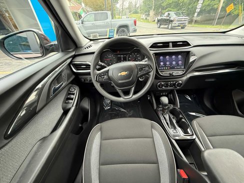 Used 2022 Chevrolet TrailBlazer LT w/ Convenience Package image 40