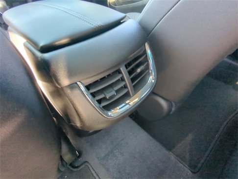 Certified 2022 Chevrolet Malibu LT w/ Leather Package image 21